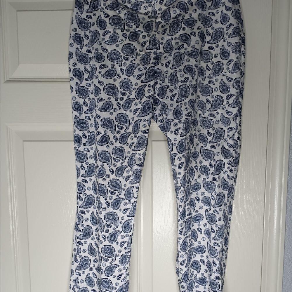 DONCASTER Women's Sz 4 Cotton Blend Blue White Paisley Crop Zipper Pants